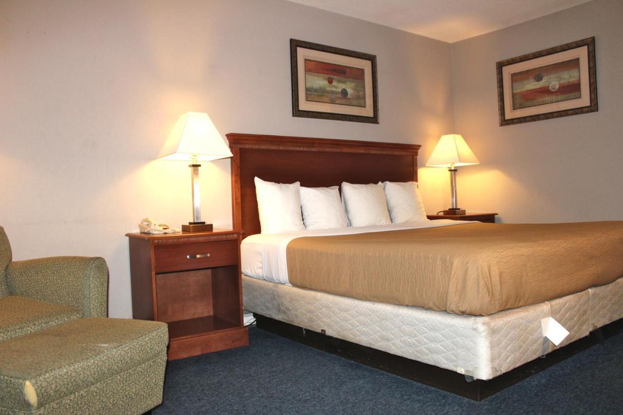 Interstate Motel Rensselaer Extérieur photo