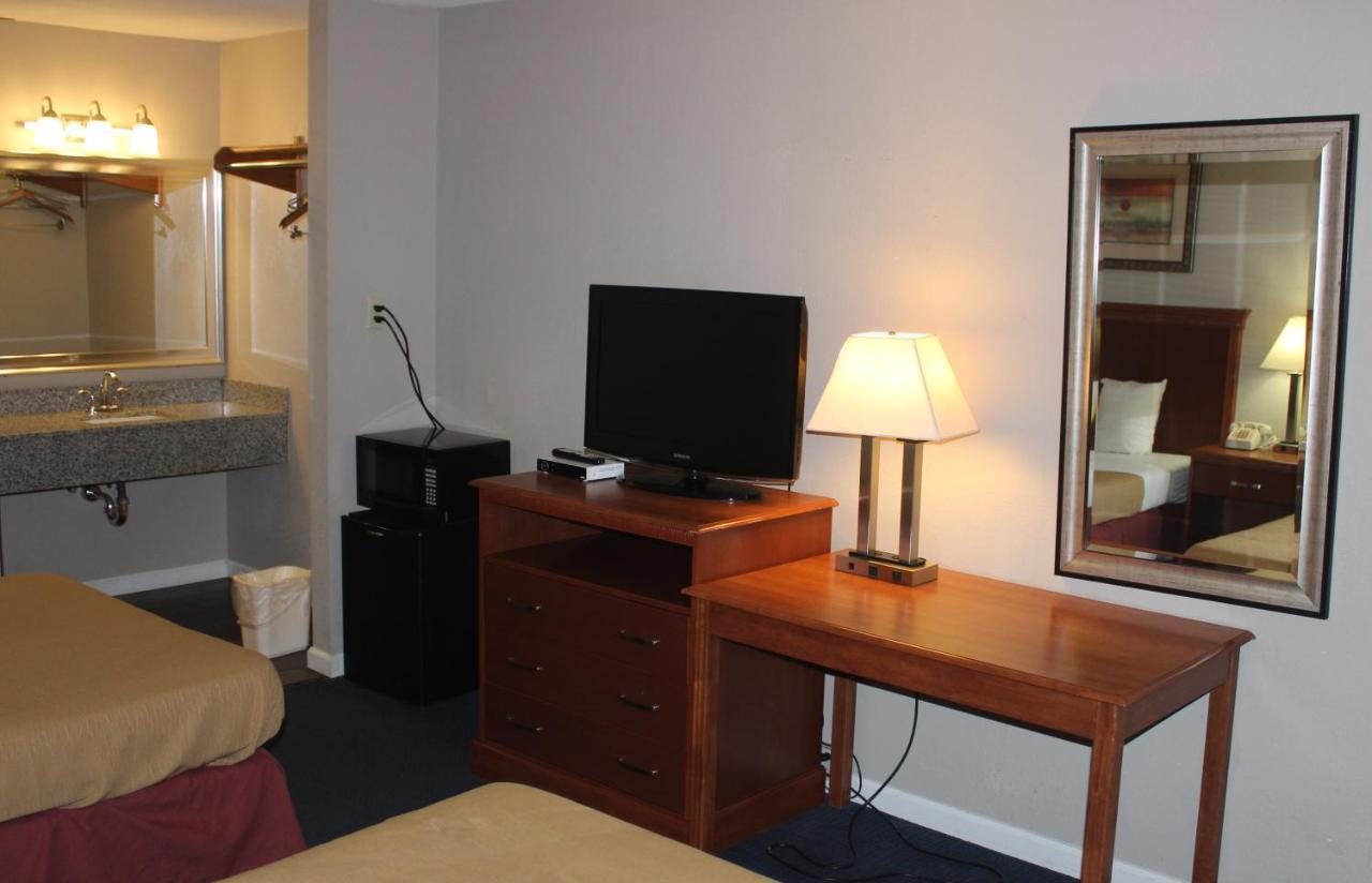 Interstate Motel Rensselaer Extérieur photo