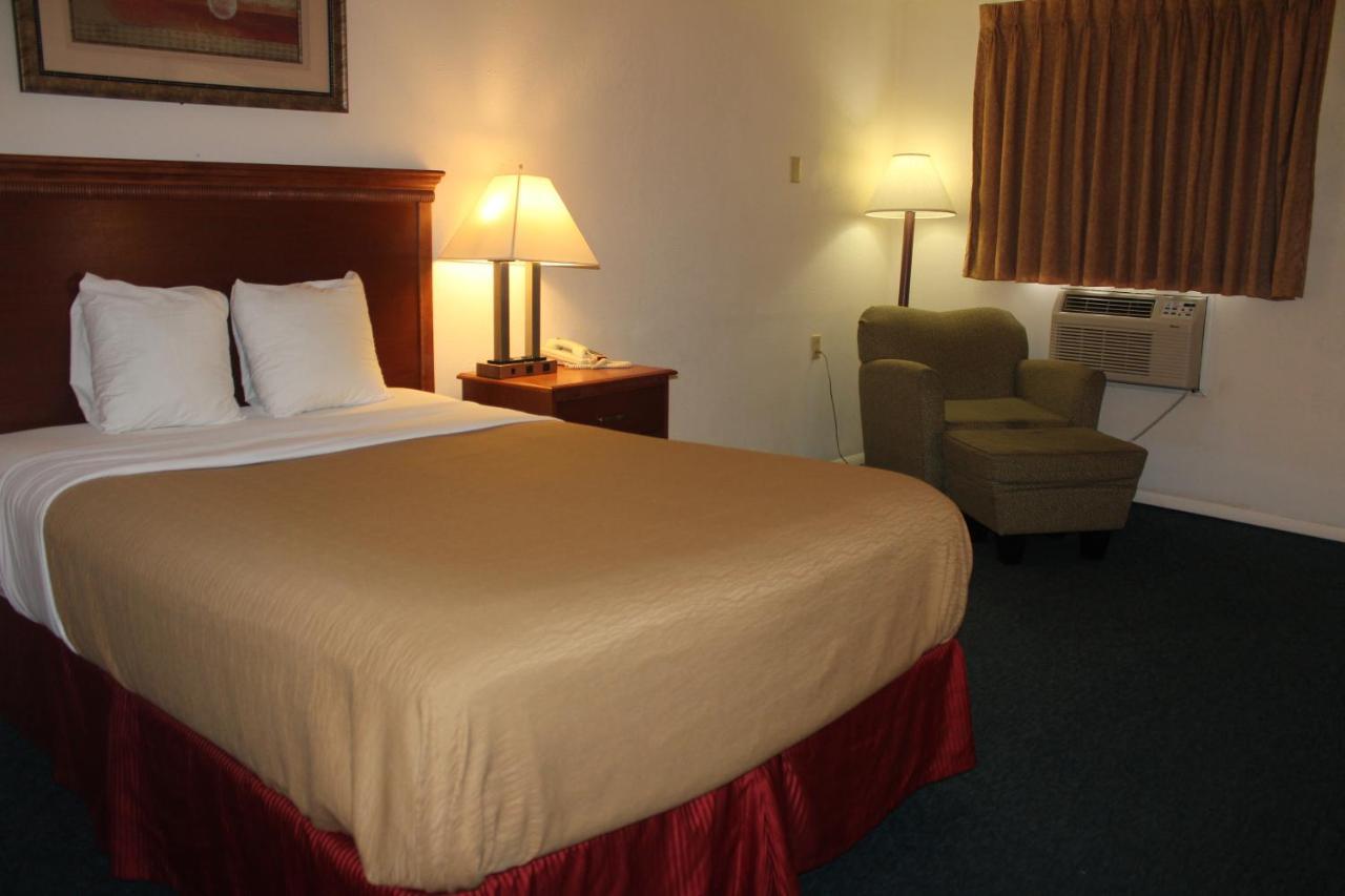 Interstate Motel Rensselaer Extérieur photo